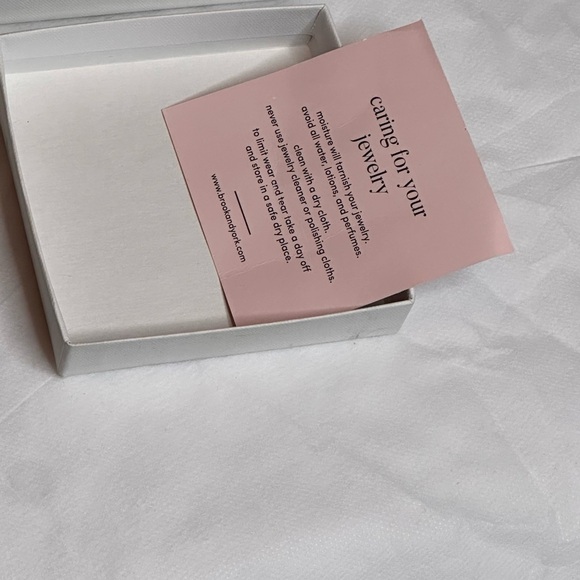 NWT Brook & York Necklace golden chain - Picture 3 of 4